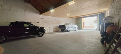 Maison de village - 300 m² - 2 pièces