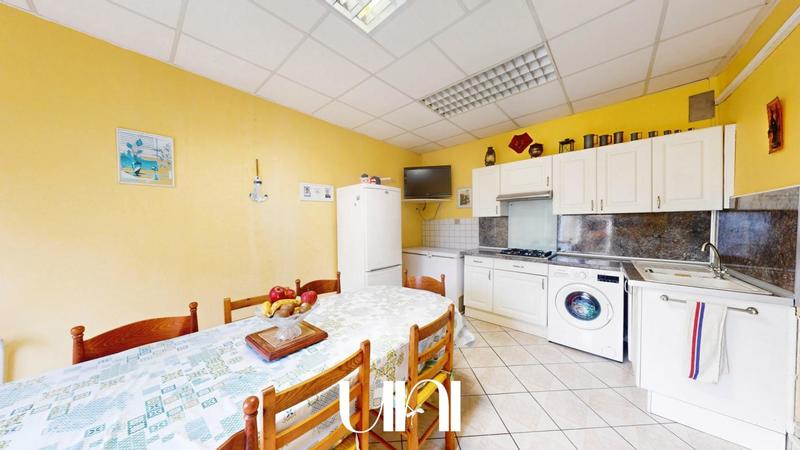 Maison - 127 m² - 6 pièces