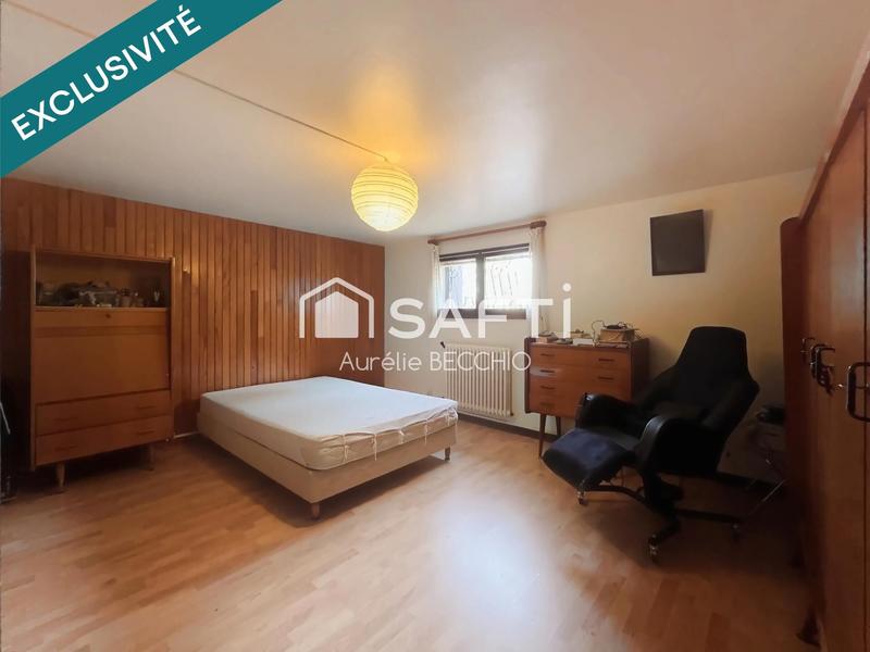 Maison - 140 m² - 5 pièces