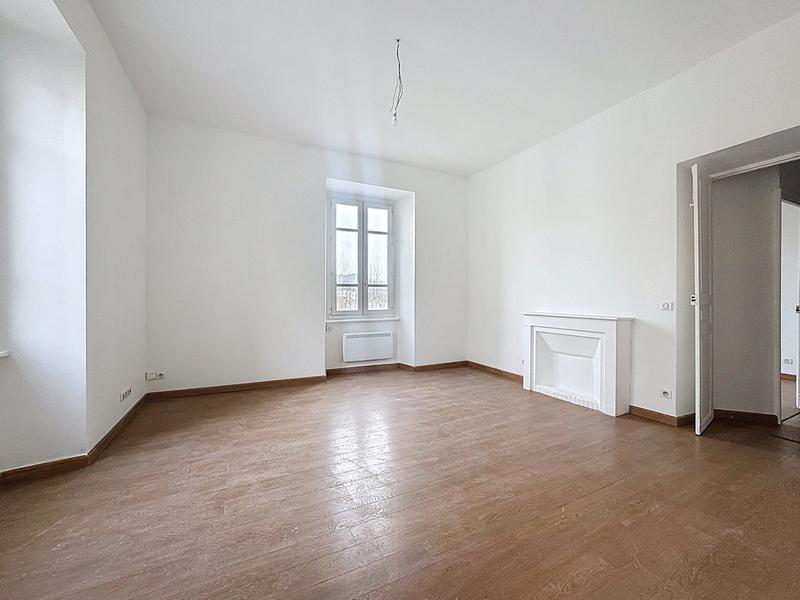 Appartement - 97 m² - 5 pièces