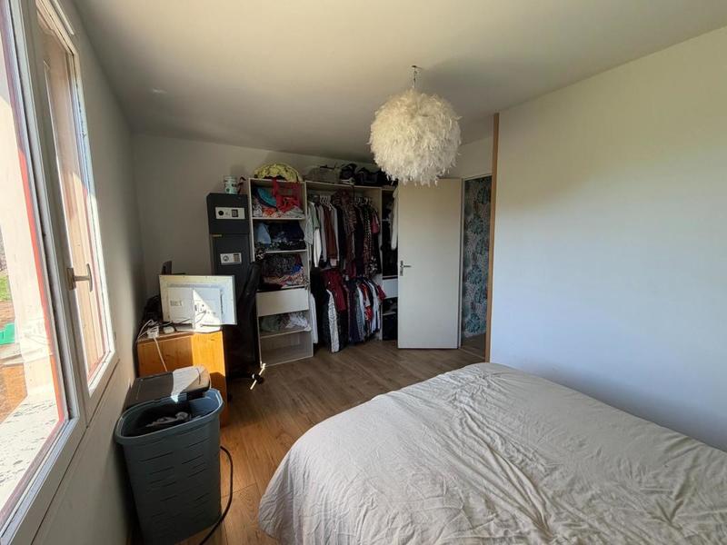 Maison traditionnelle - 90 m² - 5 pièces