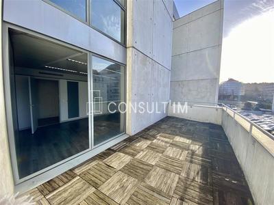 Bureau - 639 m²