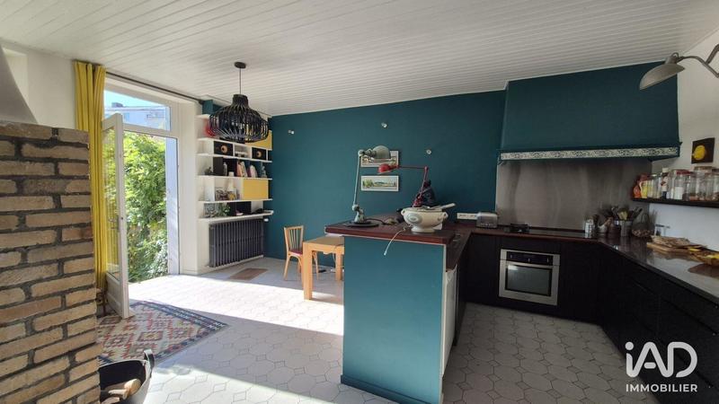 Maison - 200 m² - 6 pièces