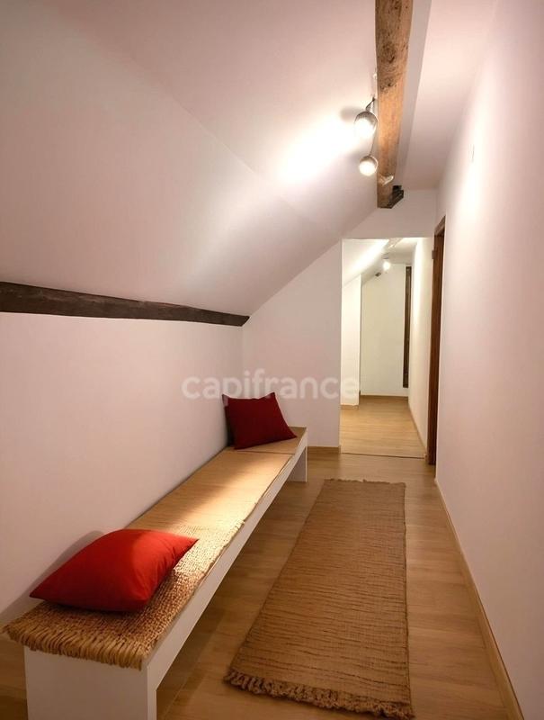 Maison - 194 m² - 7 pièces