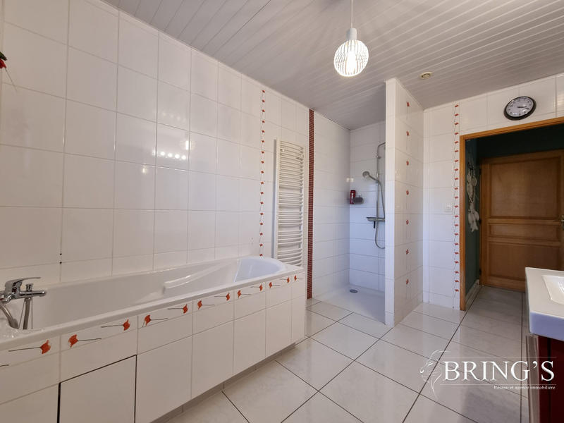 Maison - 126 m² - 5 pièces