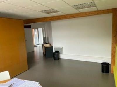 Bureau - 90 m²