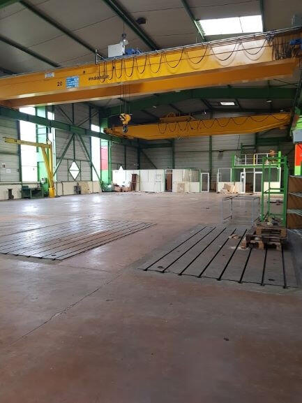 Local commercial - 4 160 m²