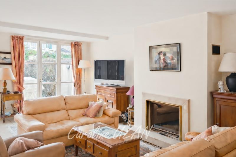 Maison - 165 m² - 6 pièces