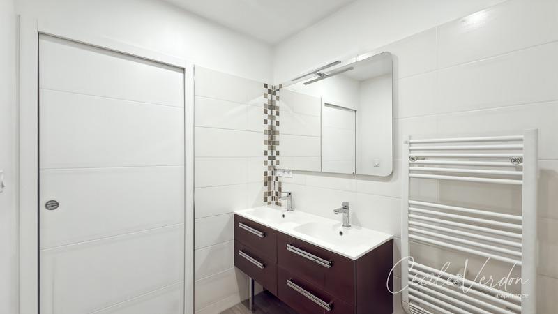 Maison - 160 m² - 8 pièces