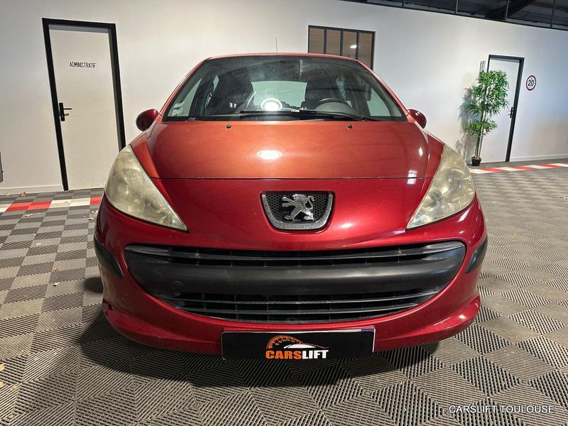 Peugeot 207 1.4i 90cv Trendy - 1ere Main Historique Complet