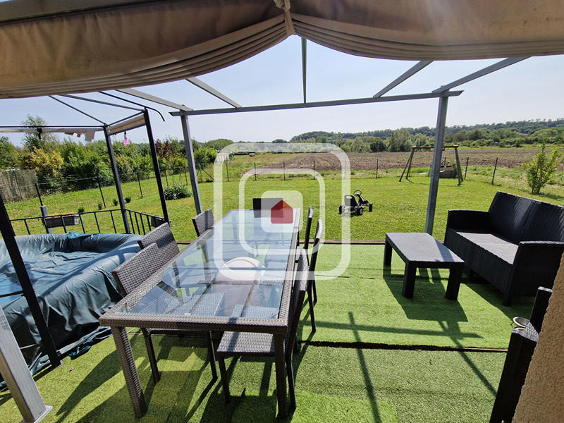 Maison - 138 m² - 7 pièces