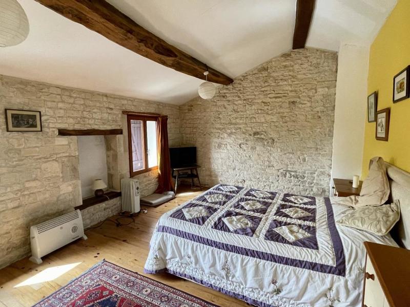 Maison en pierre - 190 m² - 7 pièces