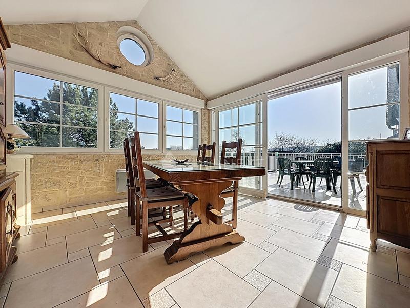 Maison - 144 m² - 6 pièces