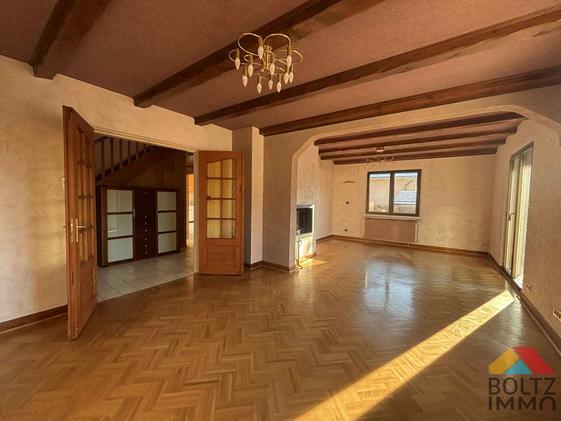 Maison - 121 m² - 5 pièces