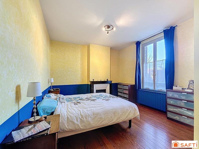 Maison - 183 m² - 9 pièces