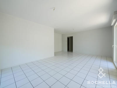 Appartement - 99 m² - 5 pièces