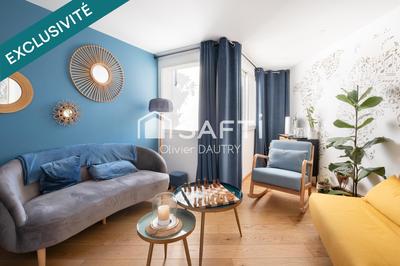 Maison - 241 m² - 10 pièces