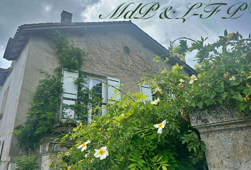 Maison - 294 m² - 6 pièces