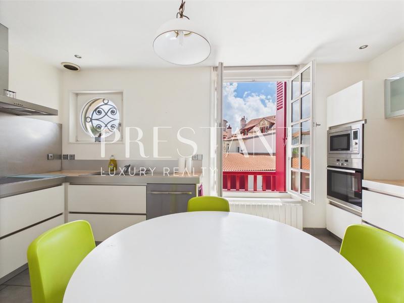 Maison de ville - 209 m² - 4 pièces