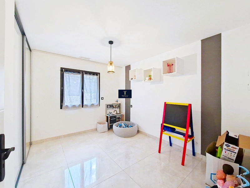 Maison contemporaine - 134 m² - 6 pièces