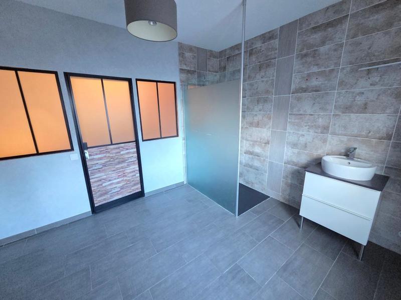 Maison en pierre - 159 m² - 6 pièces