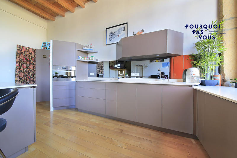 Appartement - 87 m² - 3 pièces