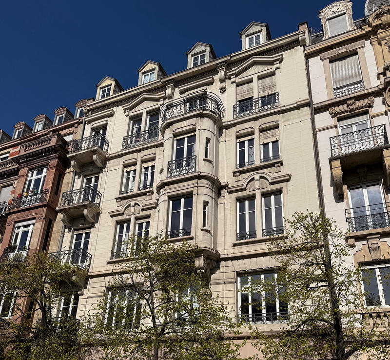 Appartement - 182 m² - 6 pièces