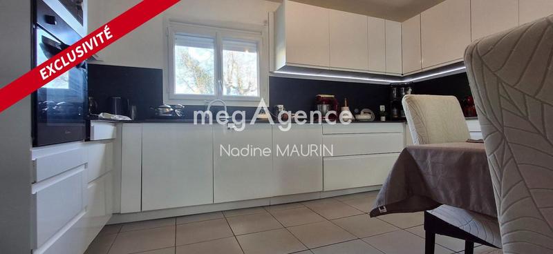 Maison jumelée - 110 m² - 6 pièces