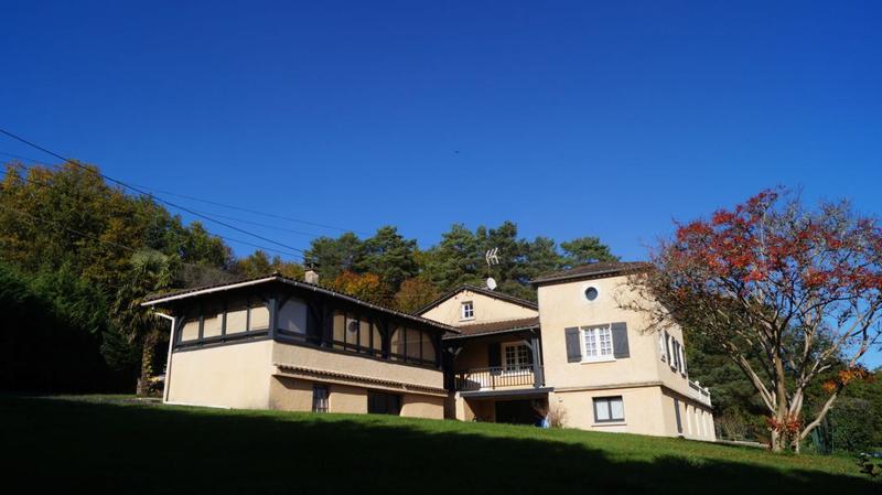 Maison - 152 m² - 7 pièces