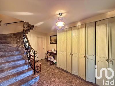 Maison - 182 m² - 7 pièces