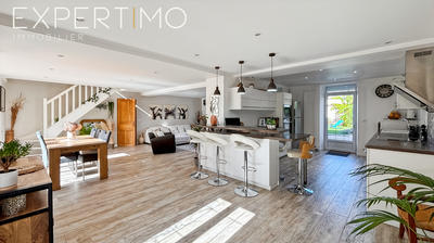 Maison - 208 m² - 7 pièces