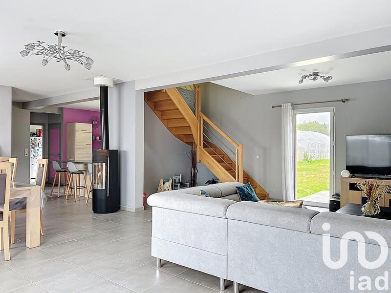 Maison - 210 m² - 10 pièces