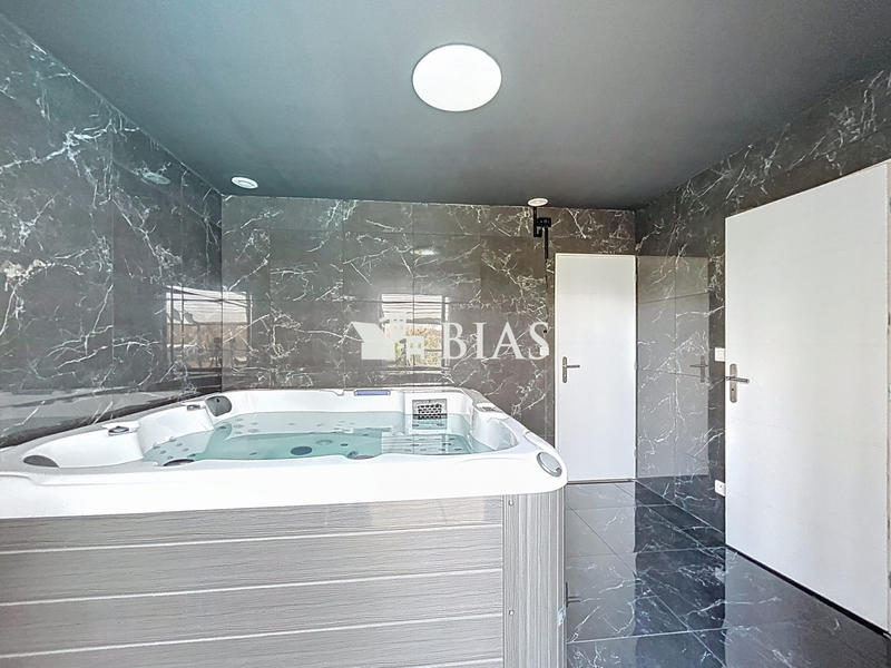 Maison contemporaine - 172 m² - 5 pièces