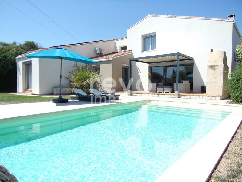 Villa - 206 m² - 7 pièces