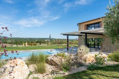 Mas - 345 m² - 7 pièces