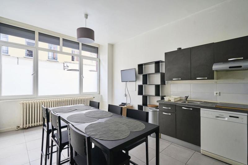 Maison - 107 m² - 7 pièces