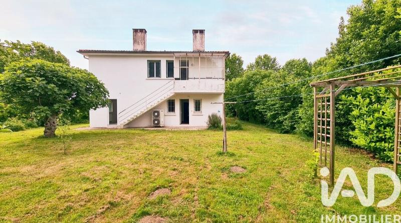 Maison - 180 m² - 6 pièces