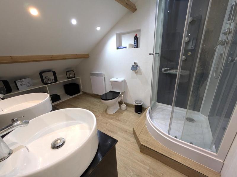 Maison - 140 m² - 7 pièces