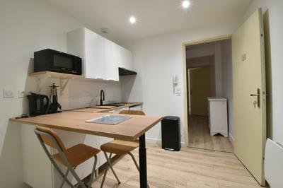 Studio - 25 m² - 1 pièce
