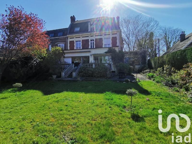 Maison - 320 m² - 12 pièces