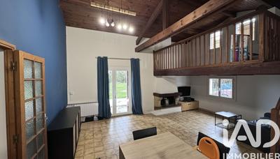 Maison - 94 m² - 5 pièces