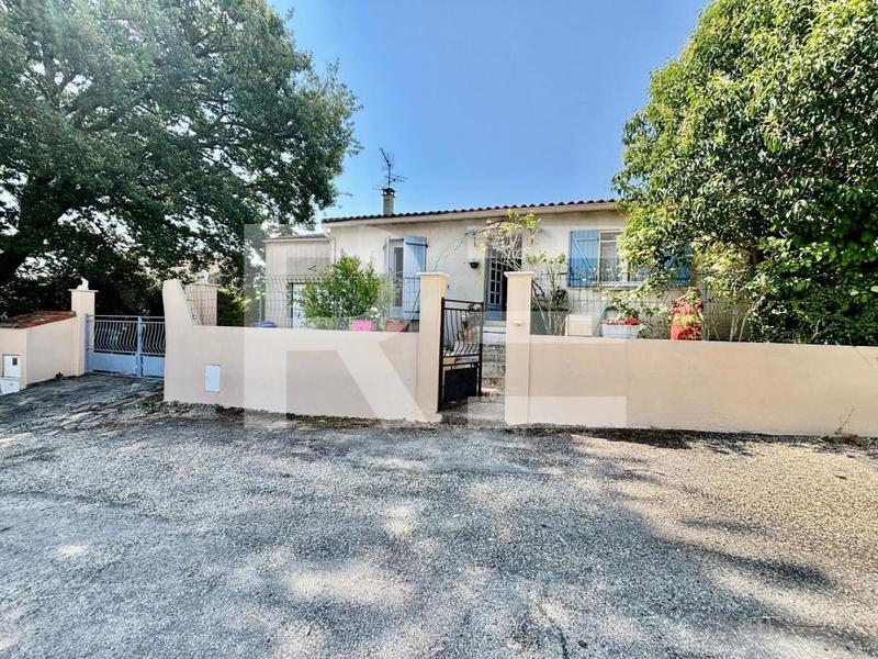 Villa - 208 m² - 8 pièces