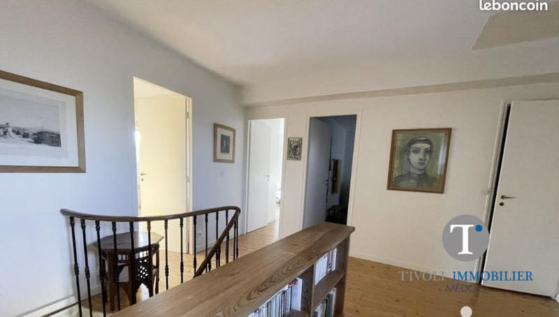 Maison - 431 m² - 9 pièces