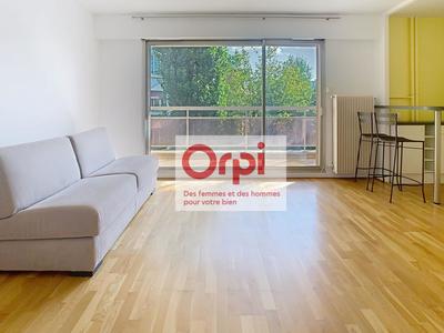 Studio - 36 m² - 1 pièce