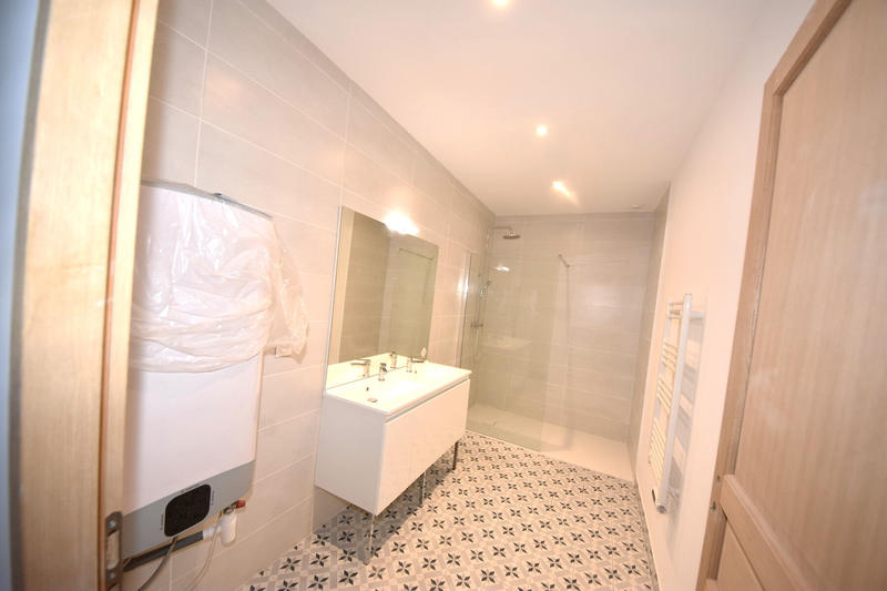 Maison - 193 m² - 6 pièces