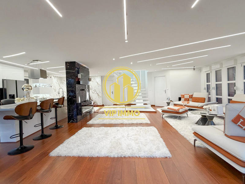 Maison - 183 m² - 5 pièces