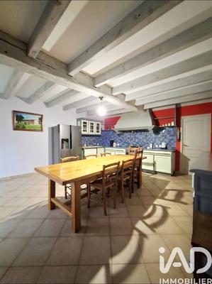 Maison de village - 232 m² - 7 pièces