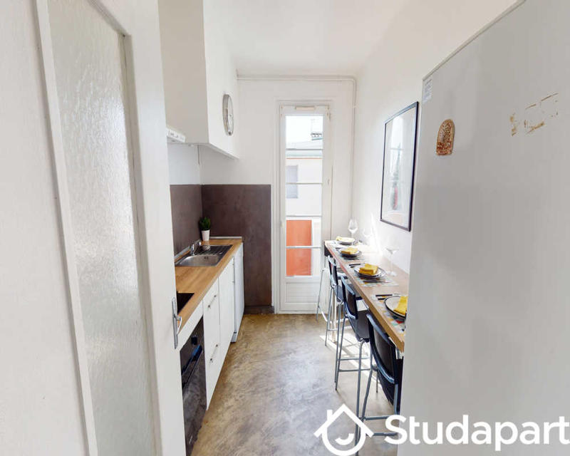 Chambre - 70 m² - 1 pièce