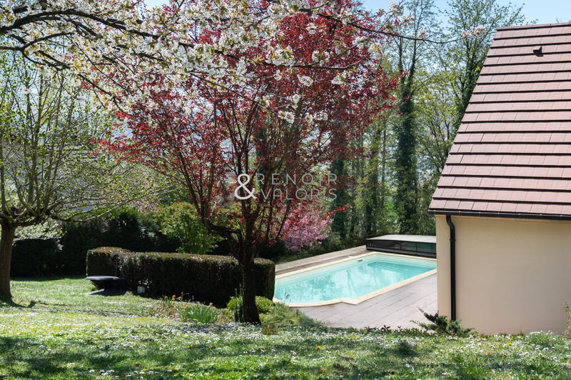 Maison - 269 m² - 7 pièces