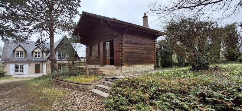 Maison traditionnelle - 188 m² - 6 pièces